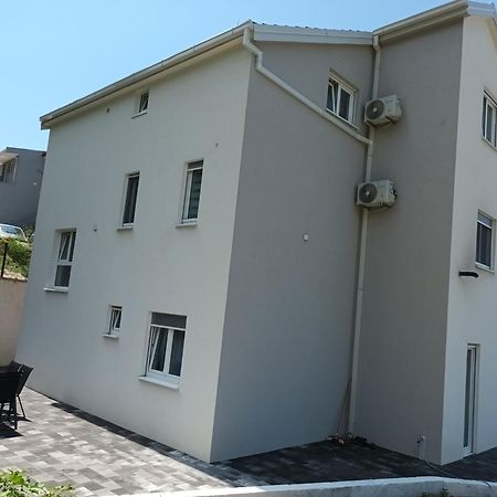 Apartmani Tolj マカルスカ エクステリア 写真