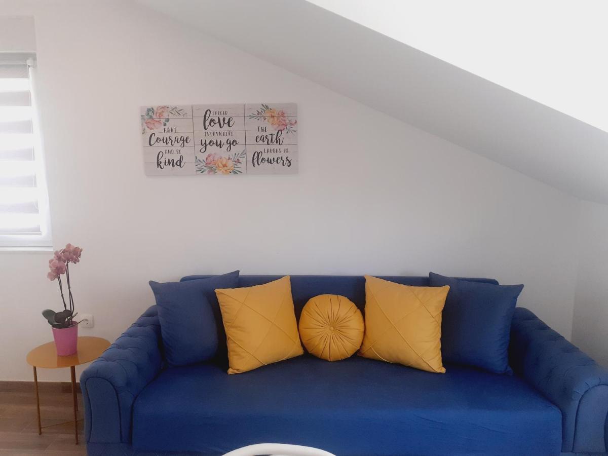 Apartmani Tolj マカルスカ エクステリア 写真