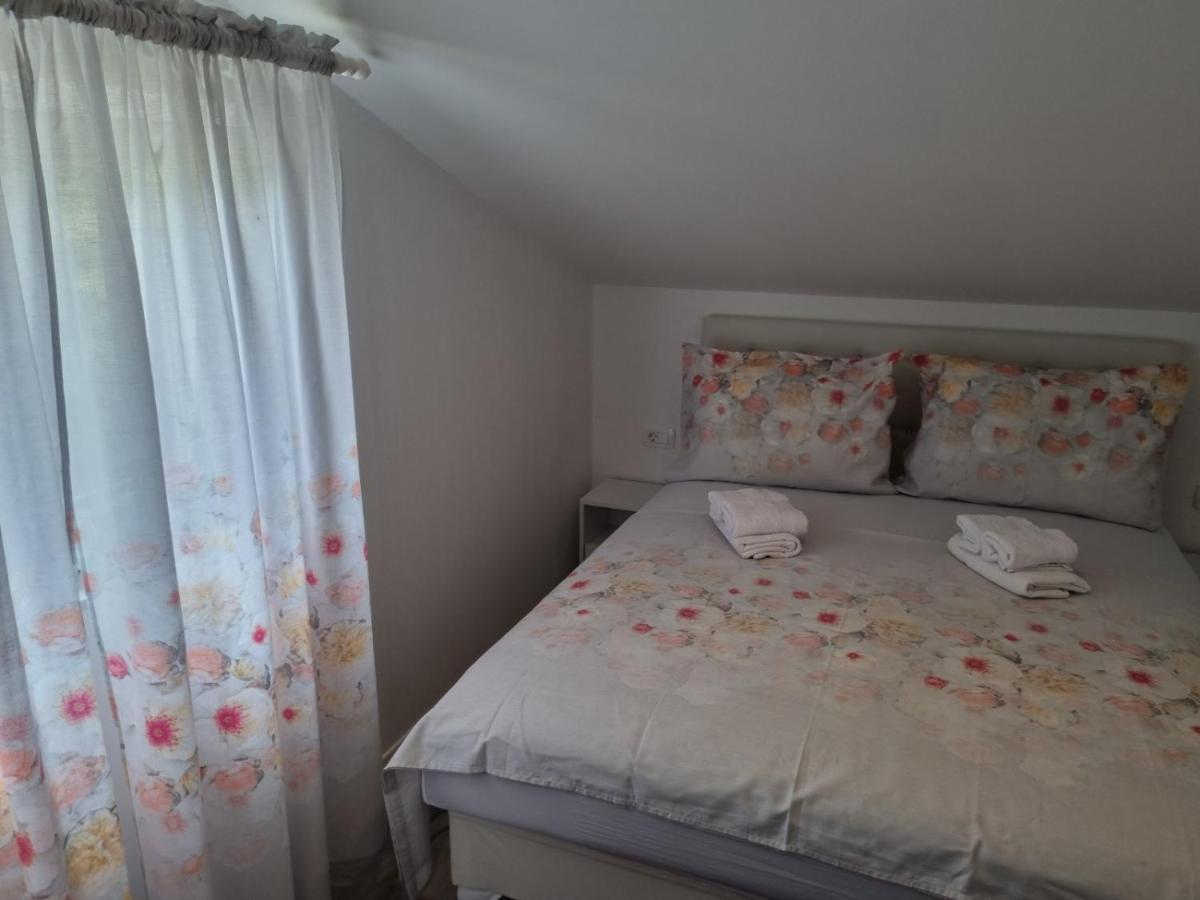 Apartmani Tolj マカルスカ エクステリア 写真